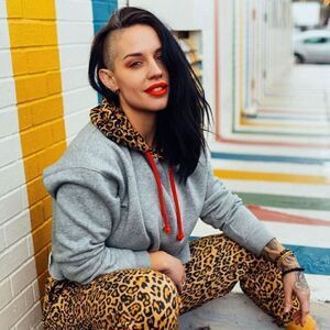 𝅺celestial Bodiez Gray Leopard Print Hooded Cropped Sweatshirt Size Medium